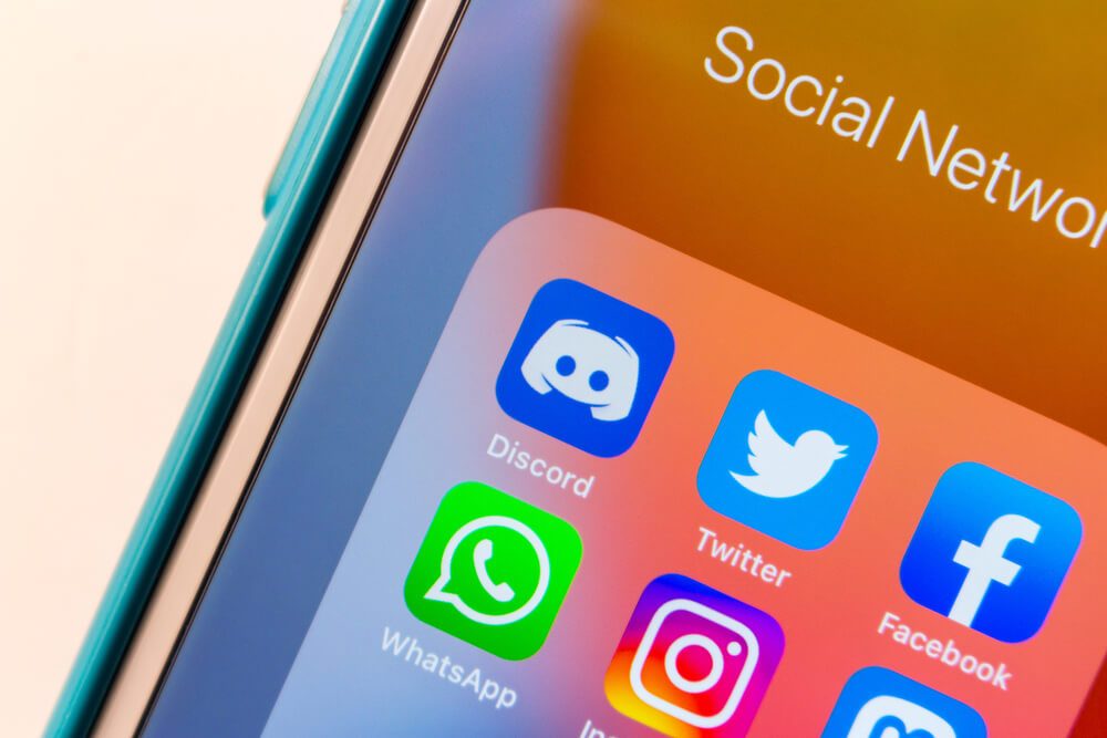 Twitter, Facebook, Whatsapp, Instagram and Mastodon Icons on iPhone